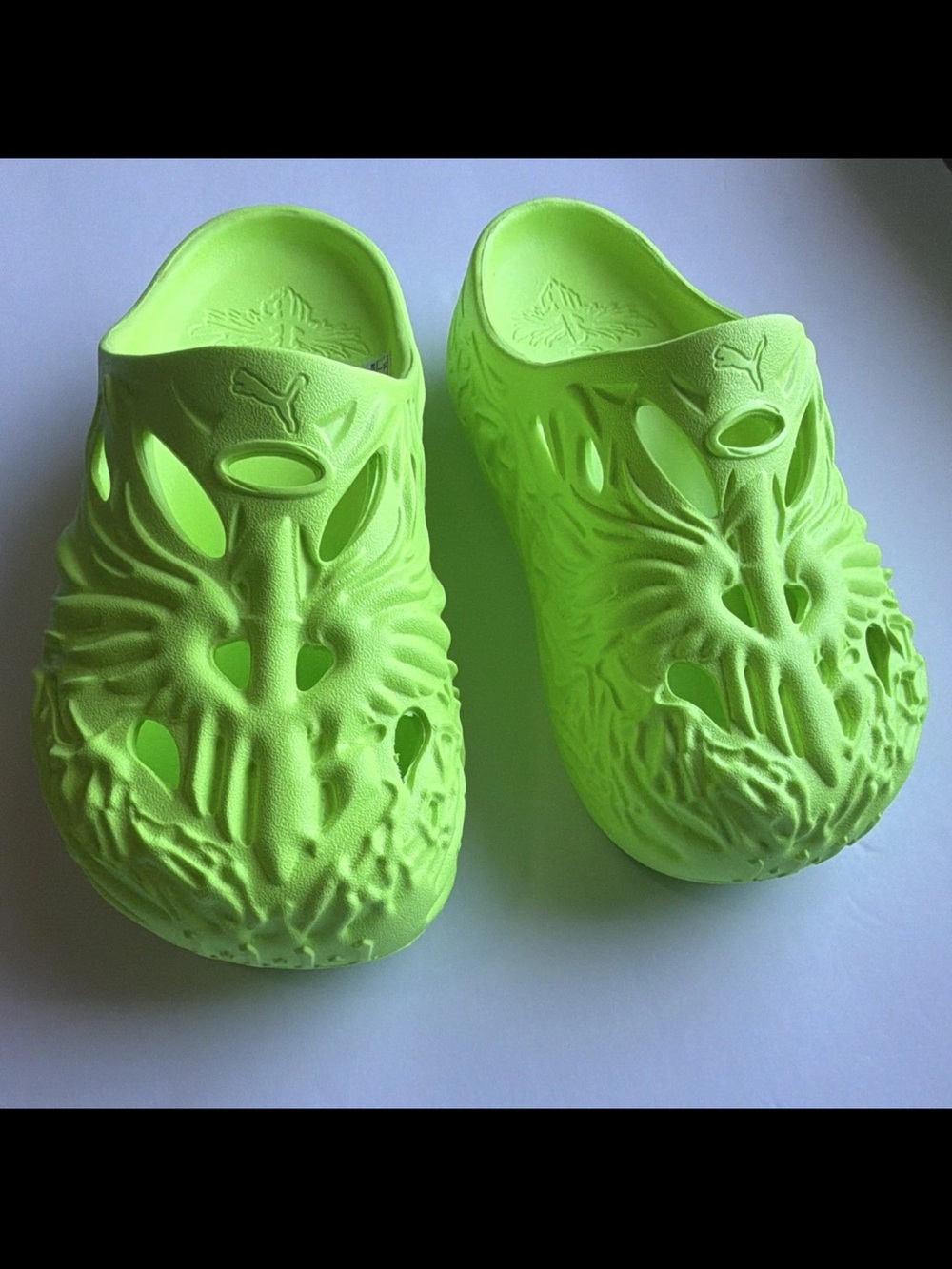 Puma La MeloBall Kids Neon Green Sculpted Foam Clogs US4 NO BOX